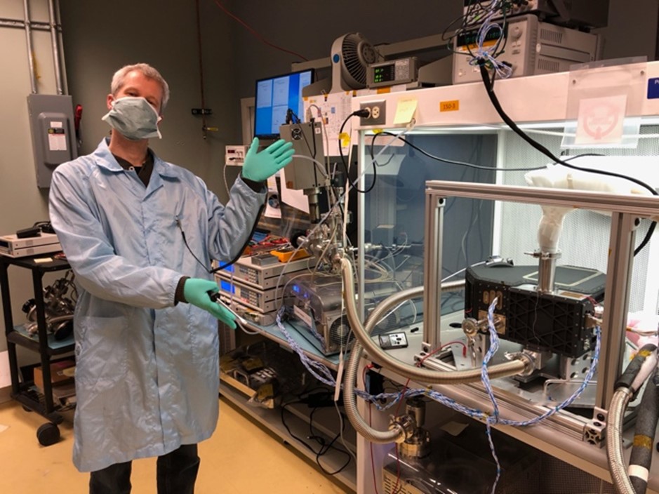 Cold target test dry runs begin on the XYZ at LASP